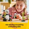 LEGO Creator 3w1 Dzikie Zwierzęta: Rodzina Pandy - Pingwiny lub Orka - Zestaw Kreatywny 31165